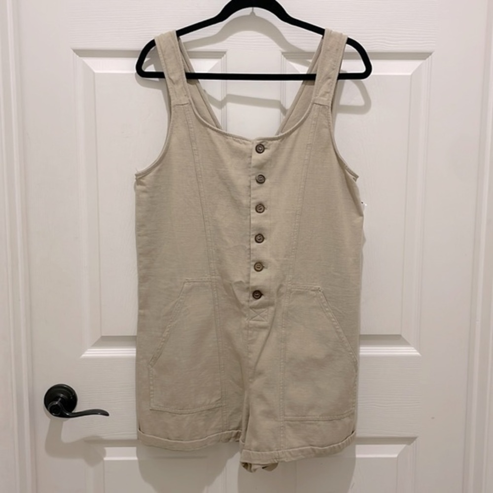 NWT- Wishlist Apparel Tan Sleeveless Button Up Romper